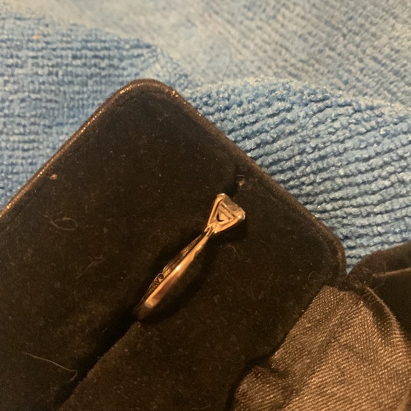 Avon diamond ring - Picture 3 of 5